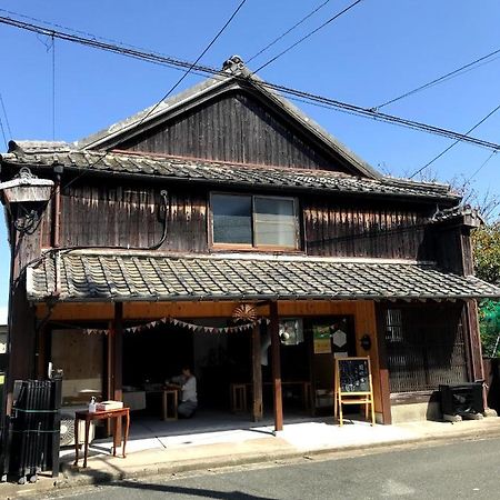 Fukutsu Guesthouse Kojiya 暮らしをつくる宿 旧糀屋 المظهر الخارجي الصورة