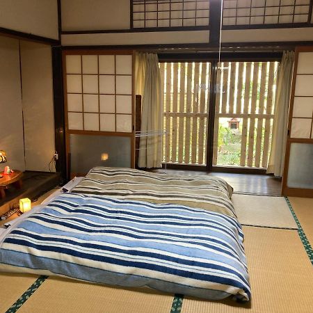 Fukutsu Guesthouse Kojiya 暮らしをつくる宿 旧糀屋 المظهر الخارجي الصورة