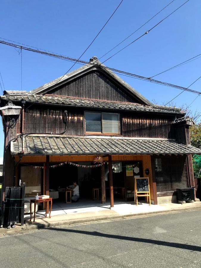 Fukutsu Guesthouse Kojiya 暮らしをつくる宿 旧糀屋 المظهر الخارجي الصورة