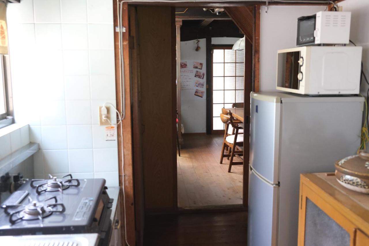 Fukutsu Guesthouse Kojiya 暮らしをつくる宿 旧糀屋 المظهر الخارجي الصورة